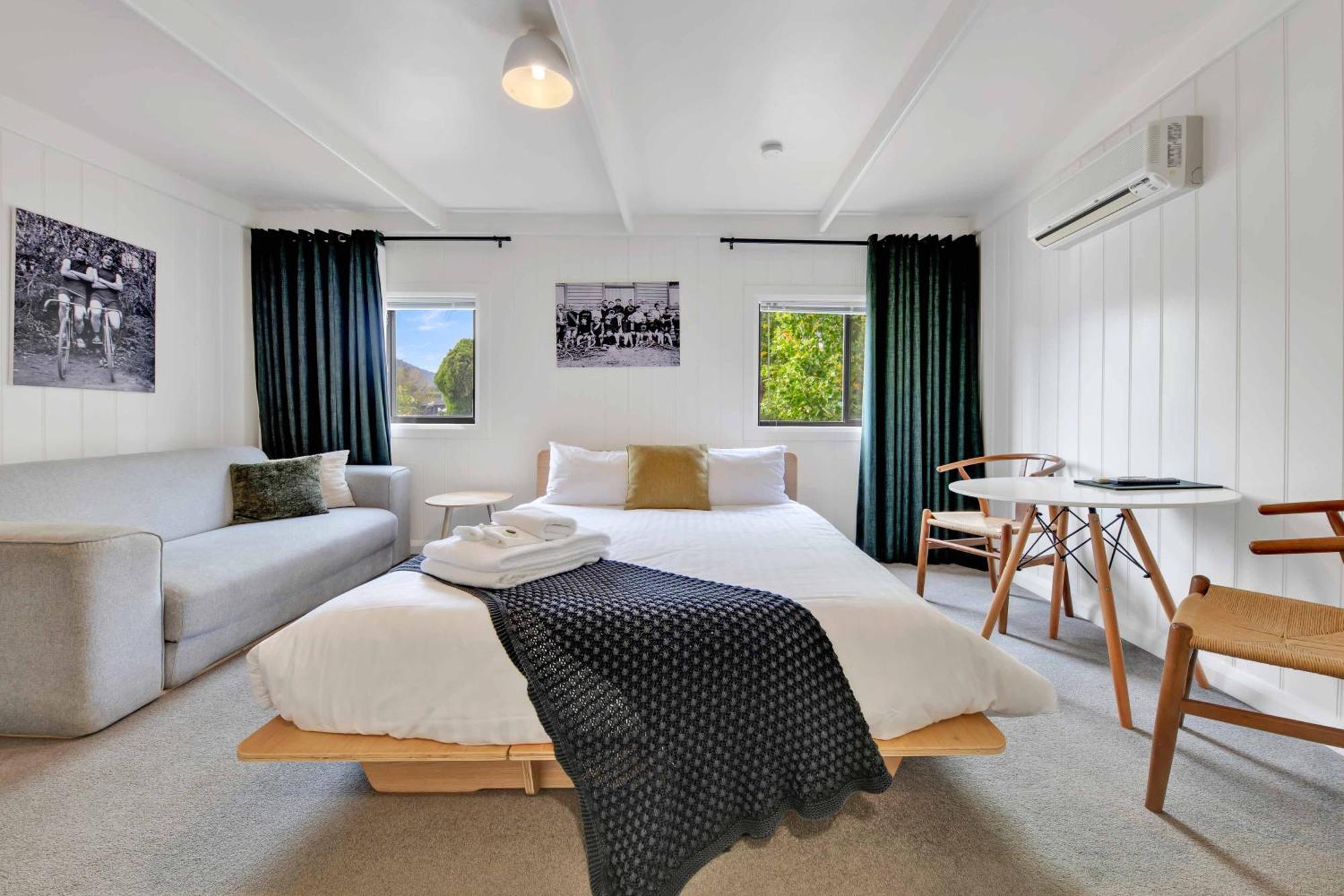 Bright Velo Hotel Room photo